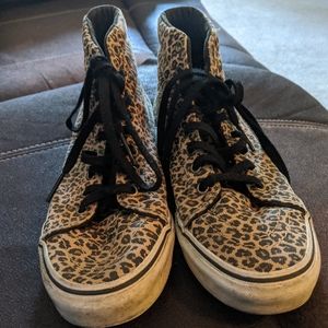 Vans leopard Print Shoe 7.5